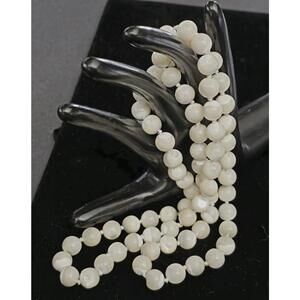 Vintage Hand Knotted Mother-Of-Pearl (MOP) Necklace 30" Inches